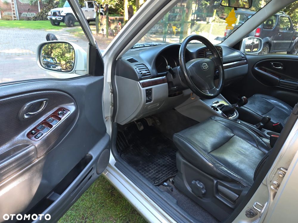 Suzuki Grand Vitara 2.0 TD Comfort - 8