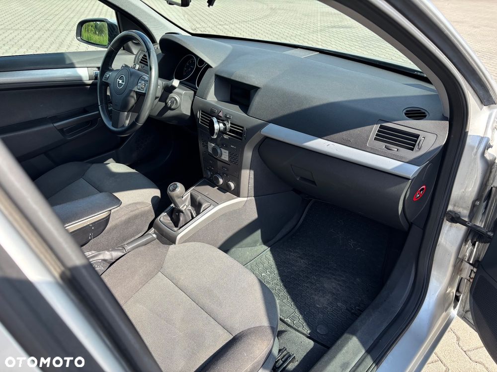 Opel Astra 1.6 Enjoy - 8