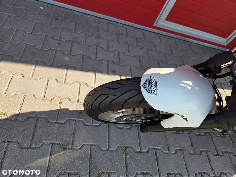Suzuki SV - 15