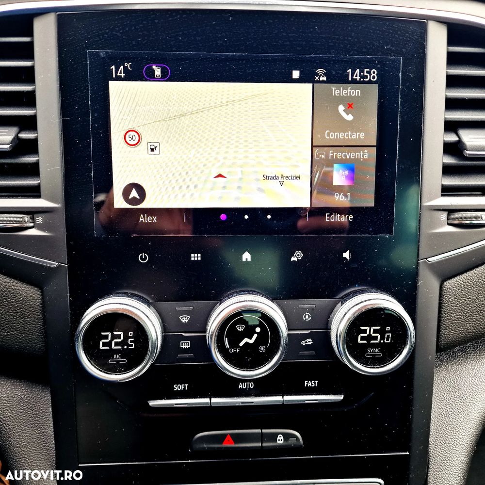 Renault Megane TCe 140 GPF Techno - 22