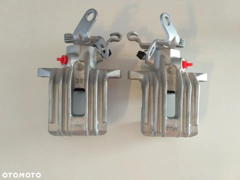 Zacisk tył Lewy Prawy Volkswagen Golf V Golf VI Golf Plus - 3