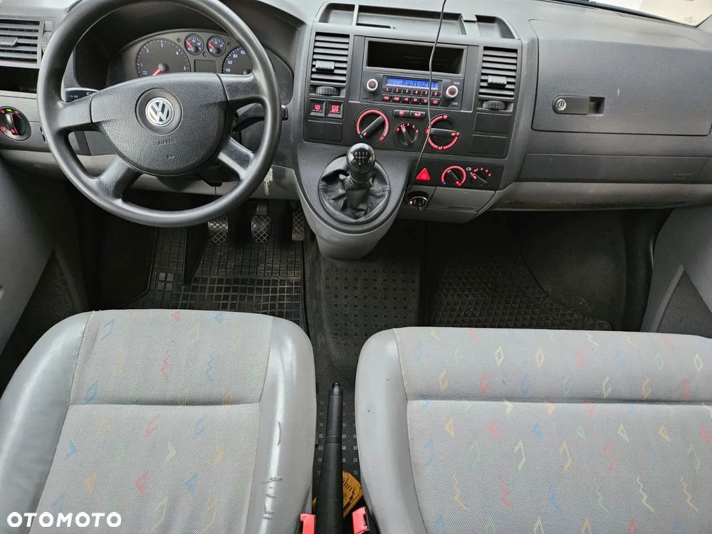 Volkswagen Transporter - 12