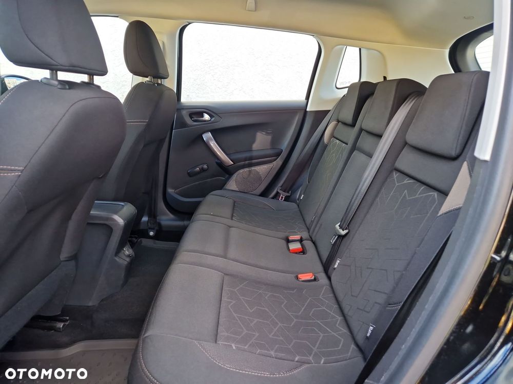 Peugeot 2008 - 16