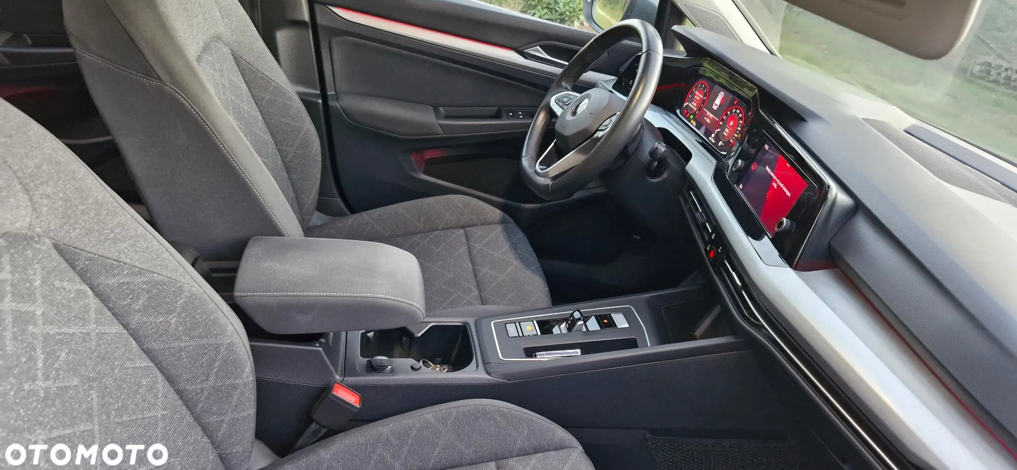 Volkswagen Golf - 10
