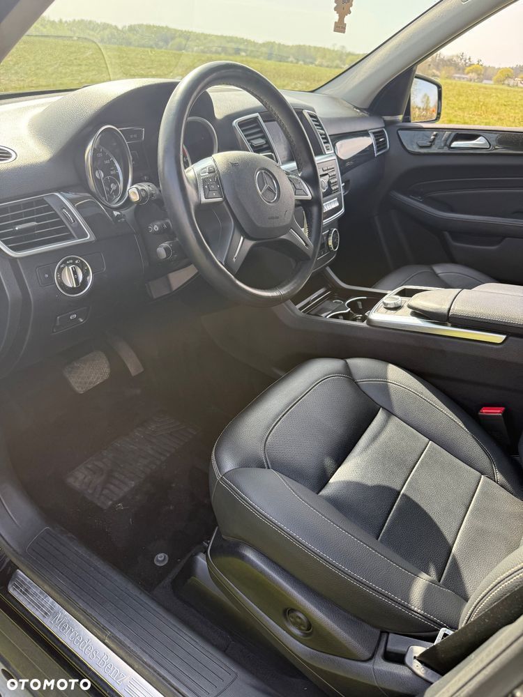 Mercedes-Benz ML 250 BlueTec 4-Matic - 4