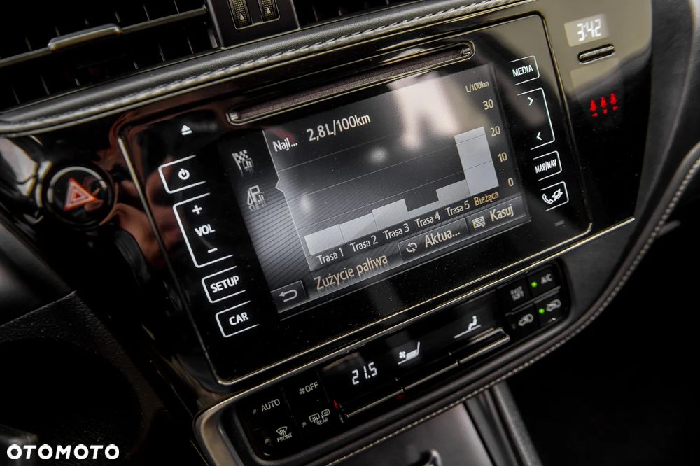 Toyota Auris 1.2 T GPF Premium - 18