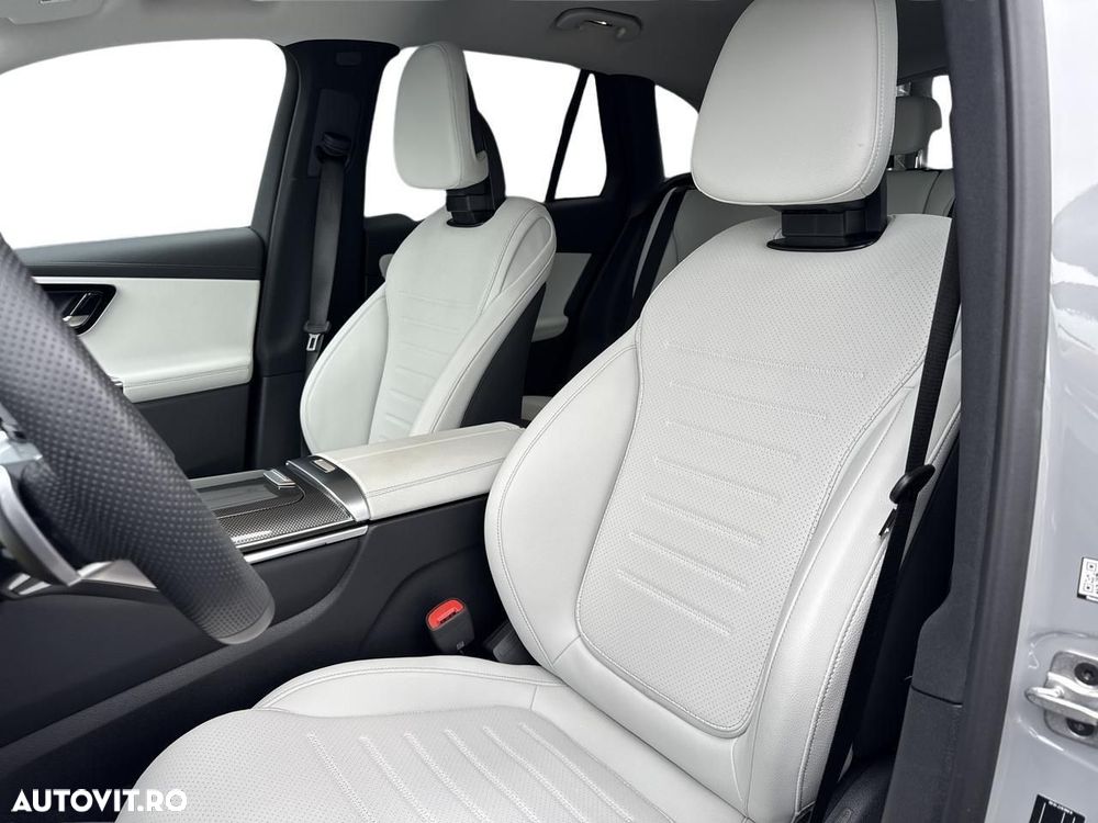 Mercedes-Benz GLC 300 e 4MATIC - 13