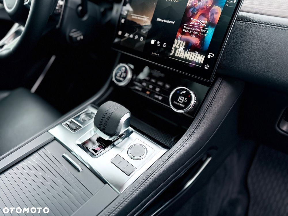 Jaguar F-Pace 2.0 D200 mHEV AWD SE - 30
