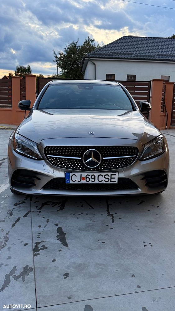 Mercedes-Benz C 200 4Matic 9G-TRONIC AMG Line - 2
