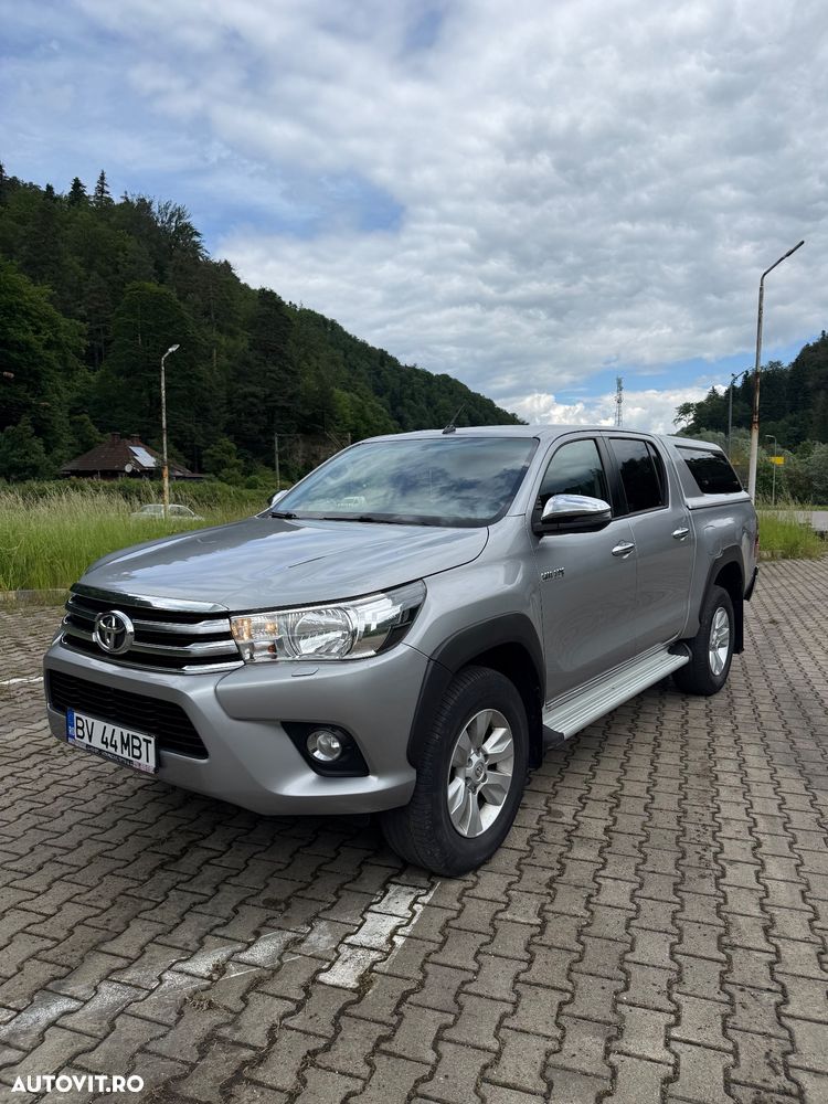 Toyota Hilux 4x4 Double Cab Executive - 1
