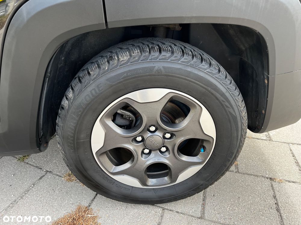 Jeep Renegade 1.4 MultiAir Night Eagle - 14