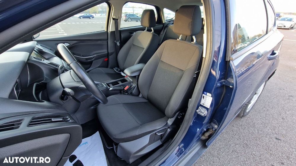 Ford Focus 1.0 EcoBoost Active - 10