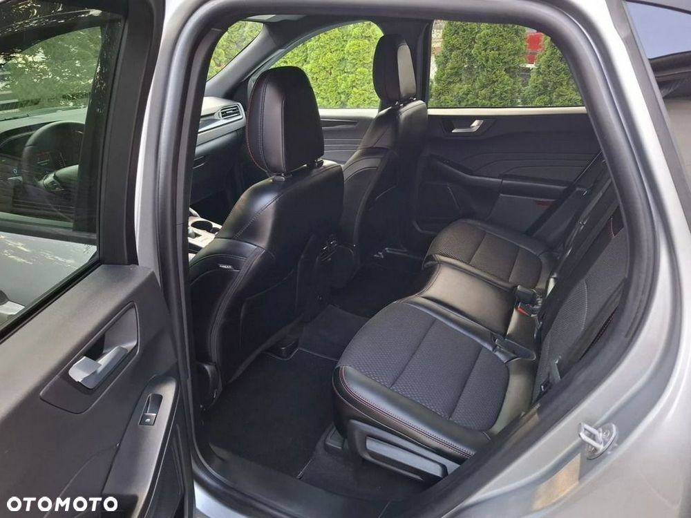 Ford Kuga 2.5 Duratec FHEV 4x4 ST-LINE X - 13