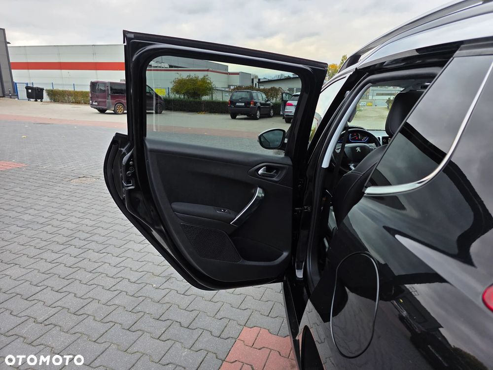 Peugeot 2008 e-HDi FAP 92 STOP & START Active - 9