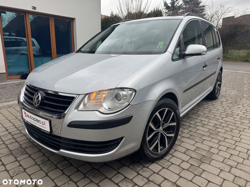 Volkswagen Touran 1.6 Freestyle - 1