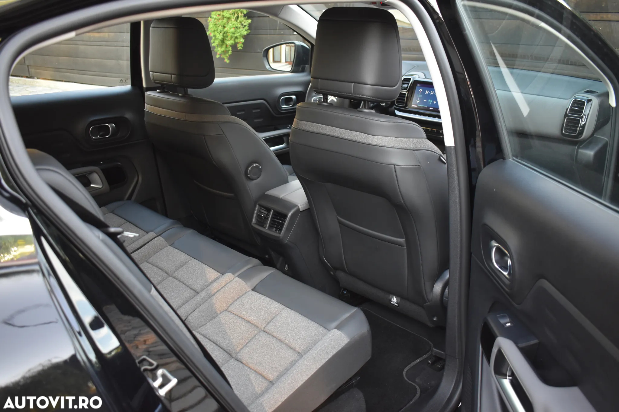 Citroën C5 Aircross 1.6 PHeV FWD 225 EAT8 Feel - 17
