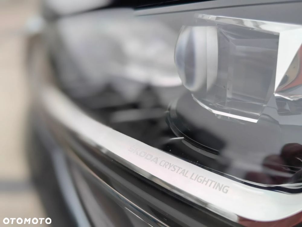 Skoda Superb 2.0 TDI SCR Sportline DSG - 5