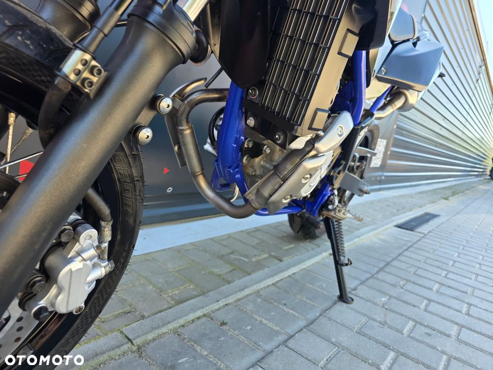 Yamaha WR - 17