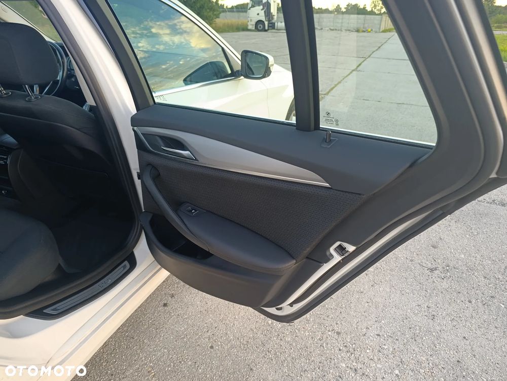 BMW Seria 5 520d - 19