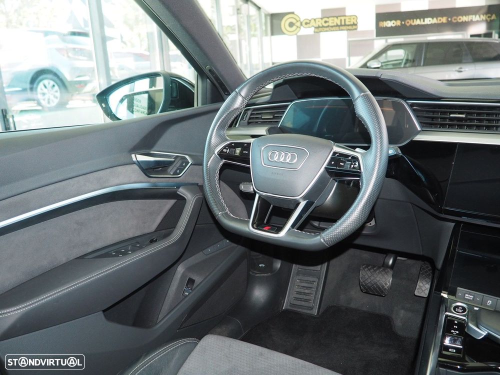 Audi e-tron 50 quattro S line - 14