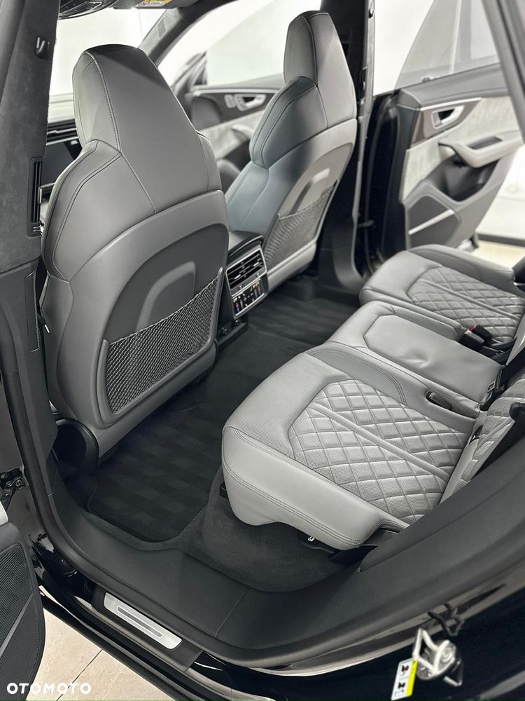 Audi SQ8 TFSI Quattro Tiptronic - 22