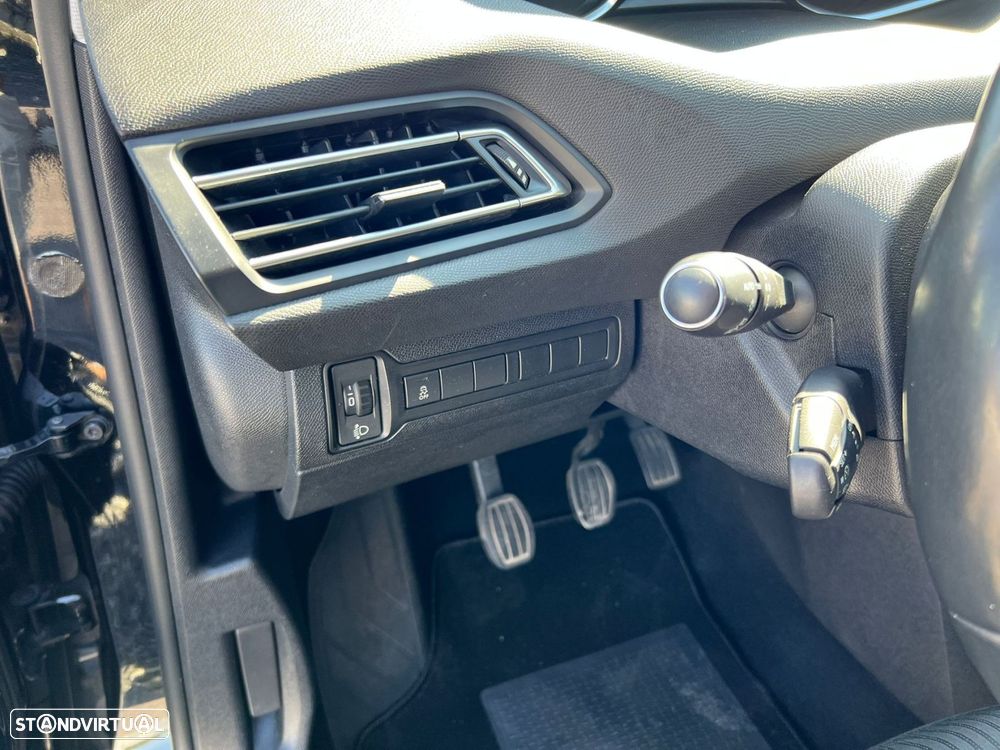 Peugeot 308 SW 1.6 BlueHDi Active - 14