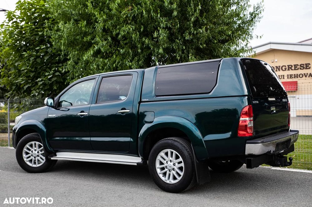 Toyota Hilux 4x4 Double Cab DPF Autm. Executive - 4