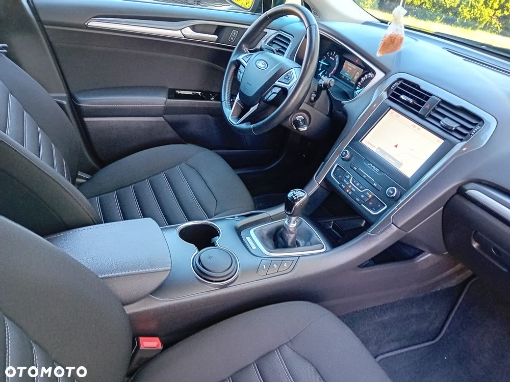 Ford Mondeo 2.0 EcoBlue Business Edition - 32