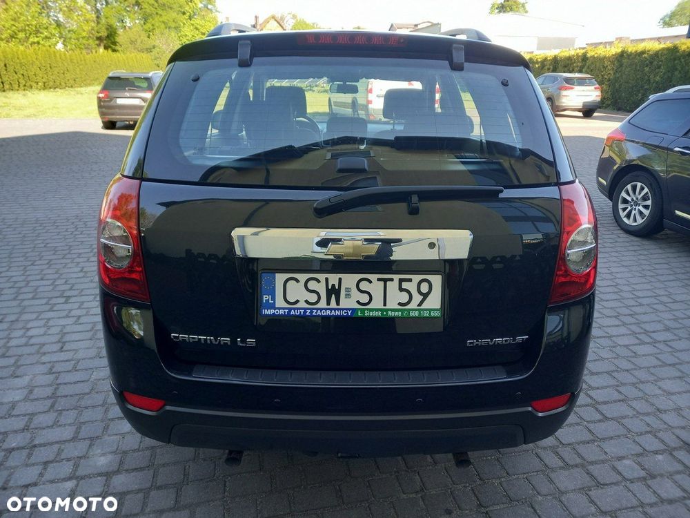 Chevrolet Captiva 2.0 d LS 5os - 17