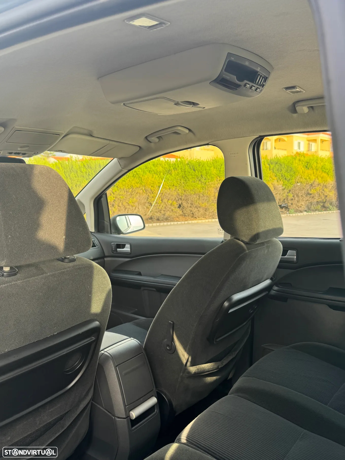 Ford C-Max - 12