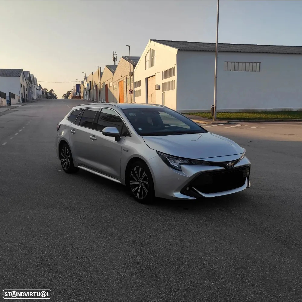 Toyota Corolla Touring Sports 1.8 Hybrid Comfort+P.Sport - 3
