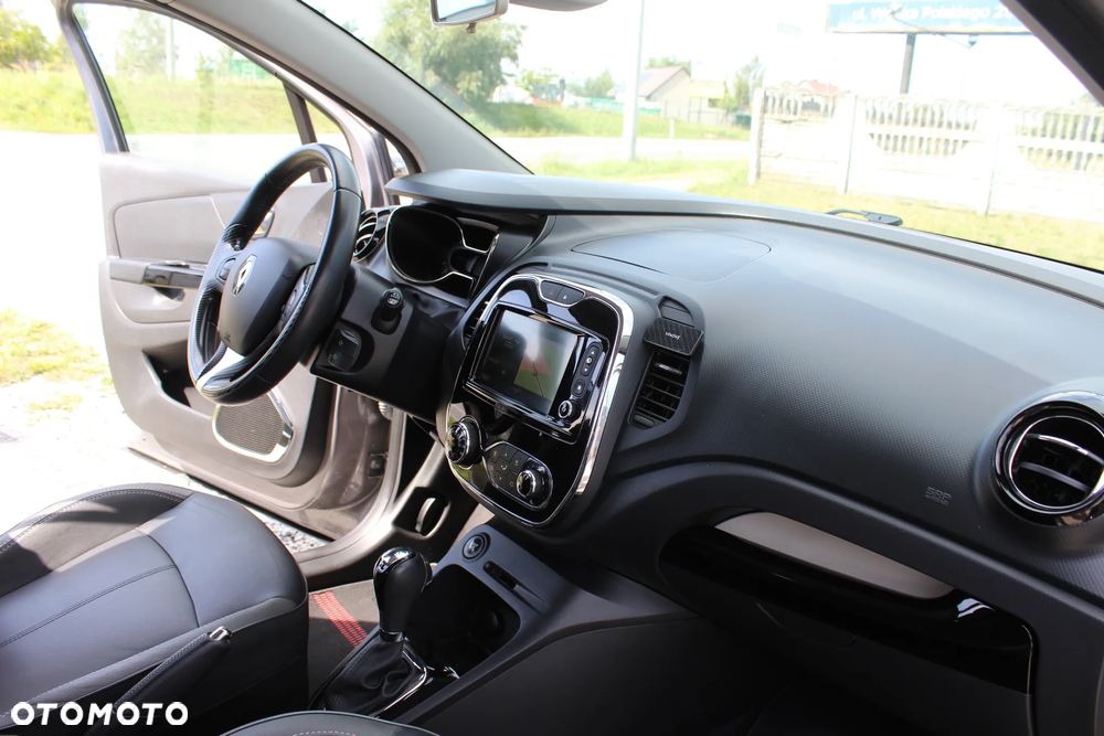 Renault Captur TCe 120 EDC Helly Hansen - 23