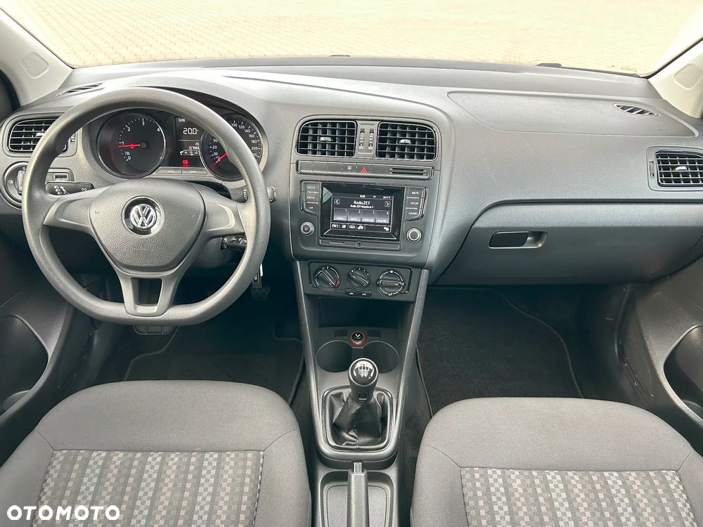Volkswagen Polo - 22