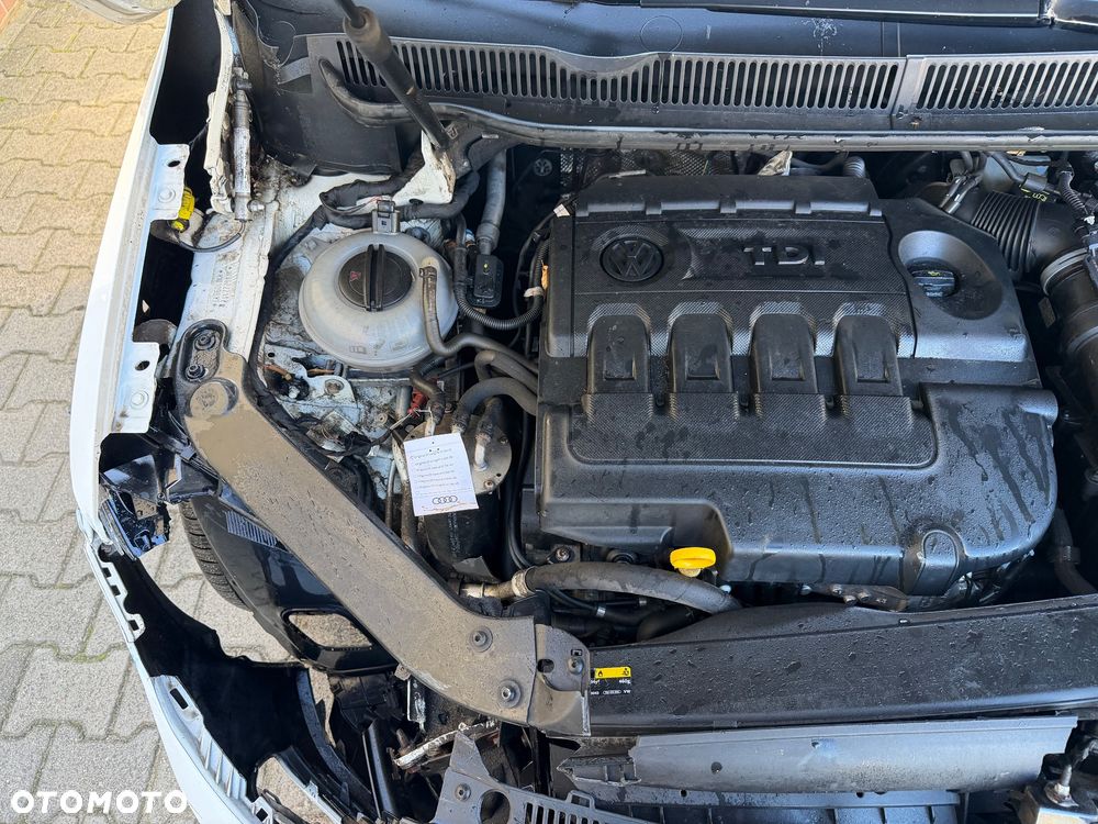 Volkswagen Touran - 15