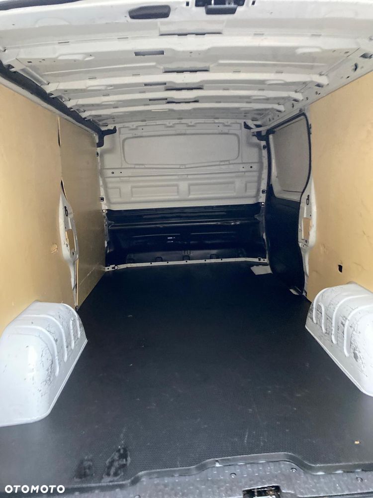 Renault Trafic - 8