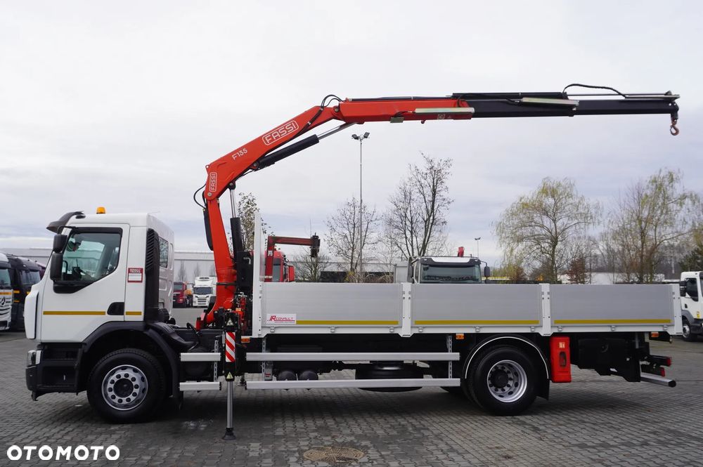 Renault C280 DTI 8 / HDS Fassi 5,6 t / Zasięg 8 m / Platforma 15 EPAL - 9