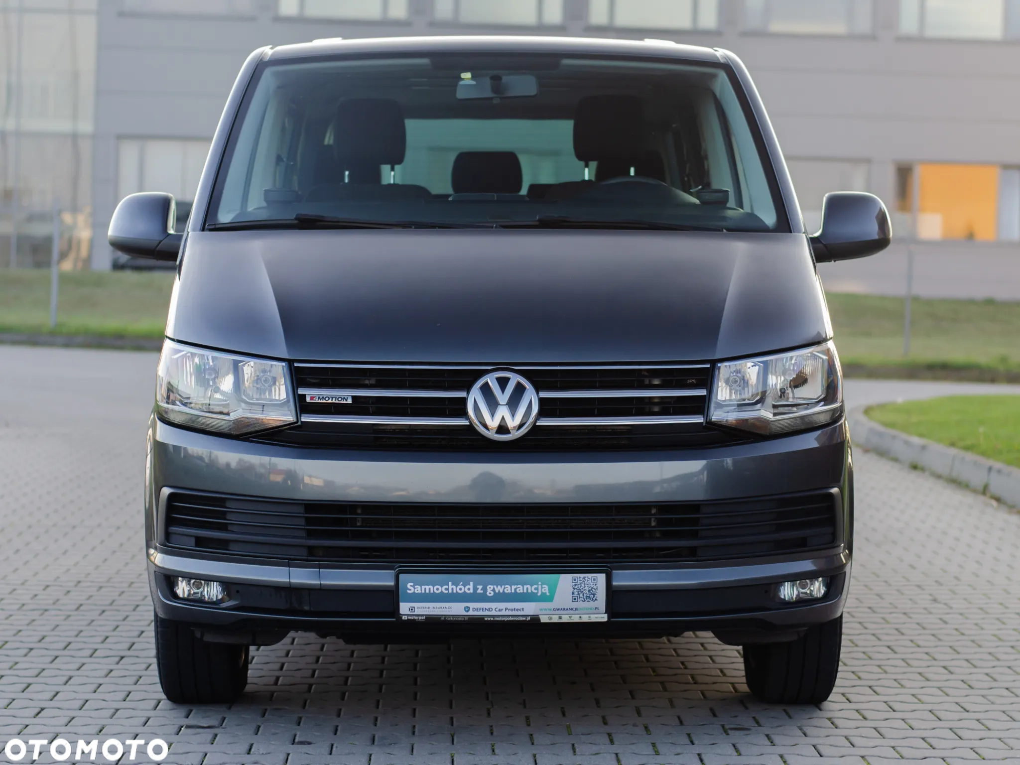 Volkswagen Caravelle - 2