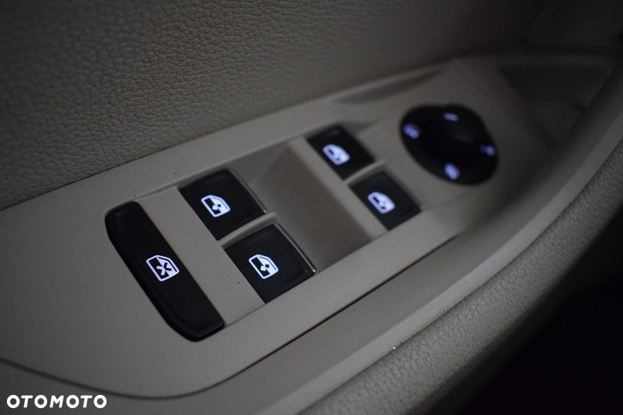 Skoda Superb 2.0 TSI L&K DSG - 23