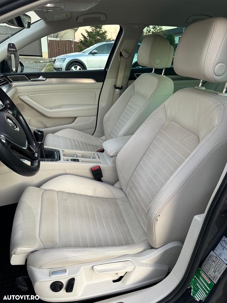 Volkswagen Passat 2.0 TDI Highline - 11