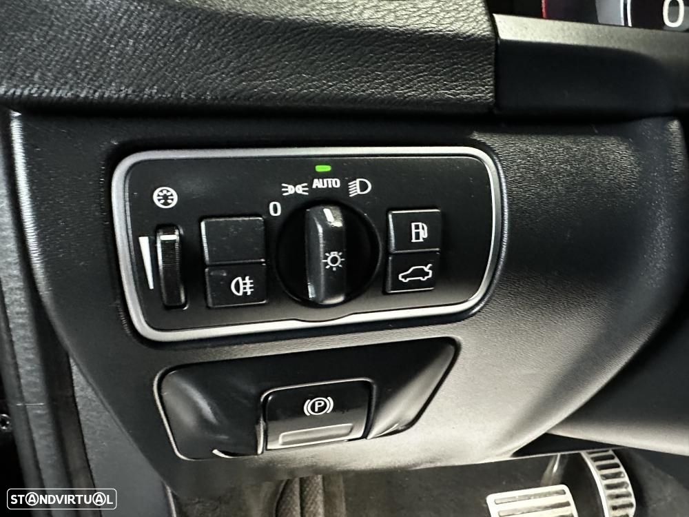 Volvo V60 2.4 D6 R-Design AWD Phev - 21