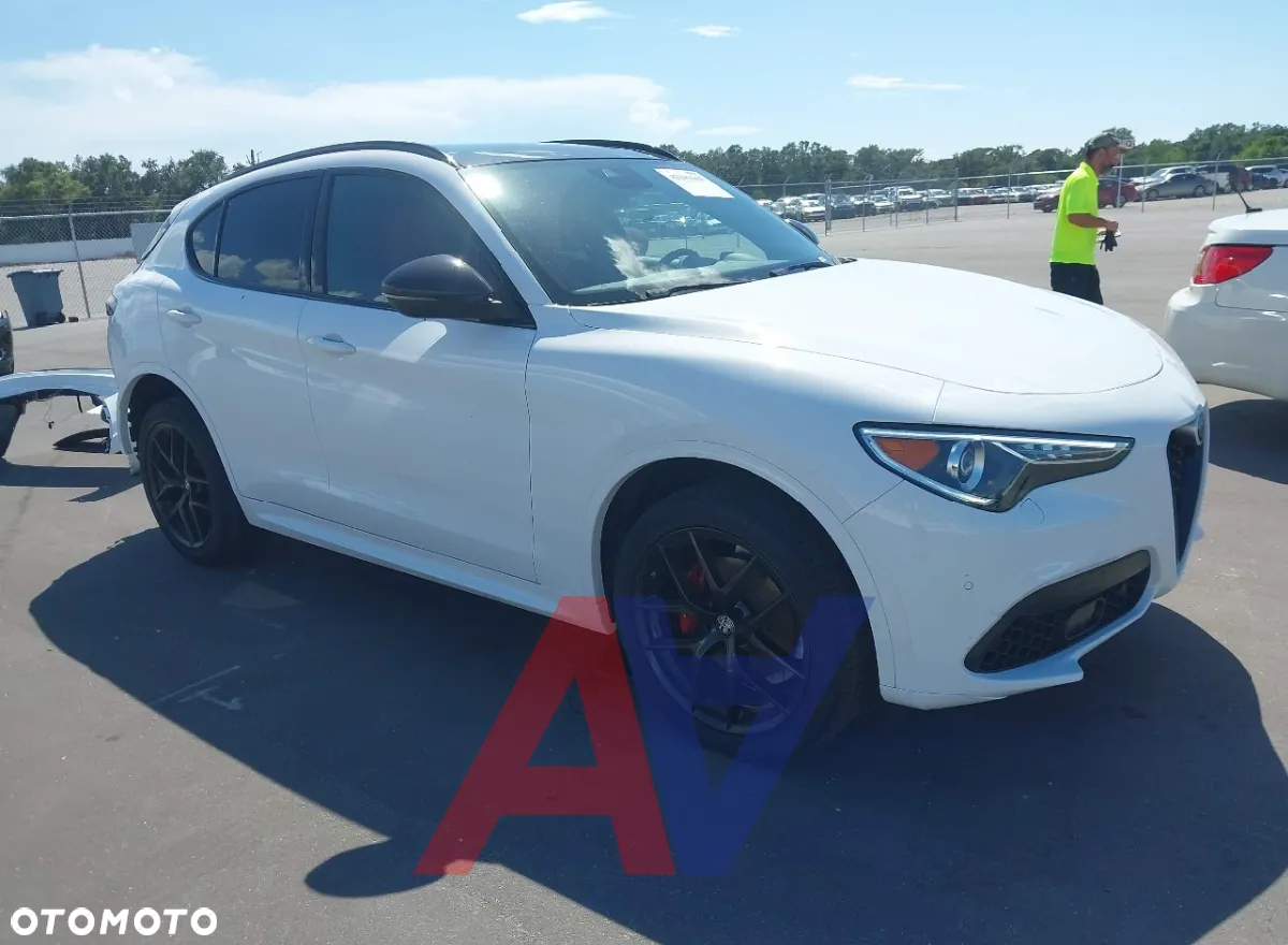 Alfa Romeo Stelvio 2.0 Turbo Veloce TI Q4 - 3