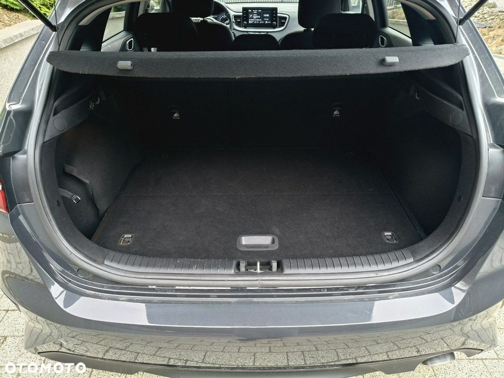 Kia Ceed - 14