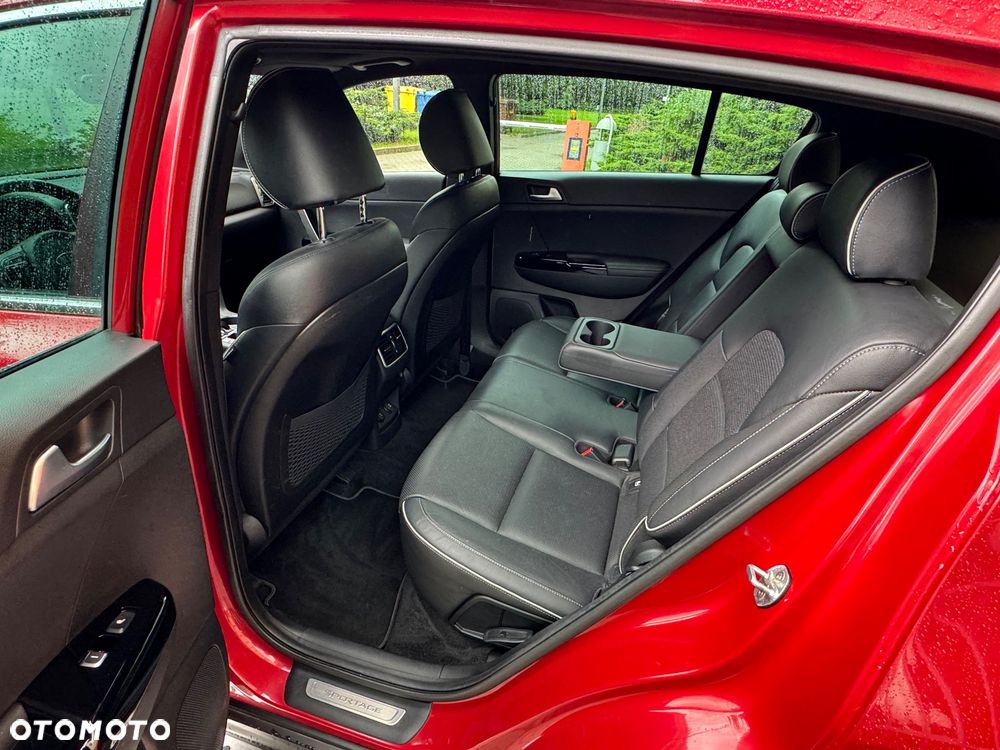 Kia Sportage 2,0 CRDI AWD GT Line - 26