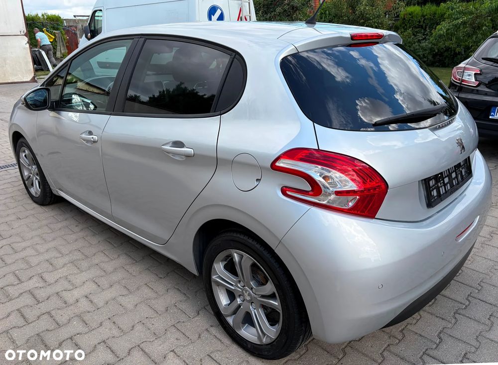 Peugeot 208 1.4 HDi Active Pack - 4