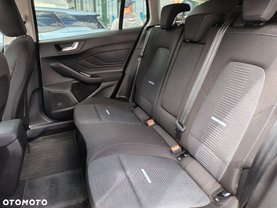 Ford Focus - 21