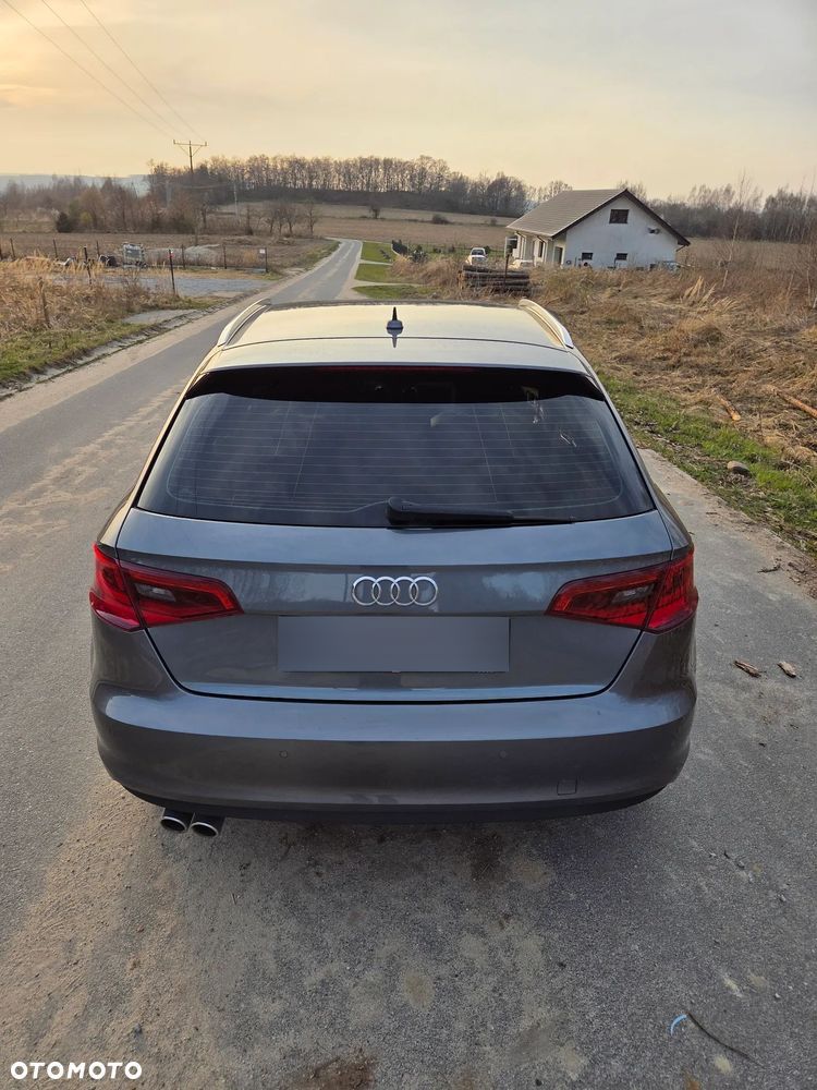 Audi A3 Sportback 2.0 TDI Ambiente - 10