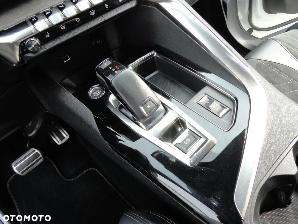 Peugeot 5008 1.5 BlueHDi GT S&S EAT8 - 18