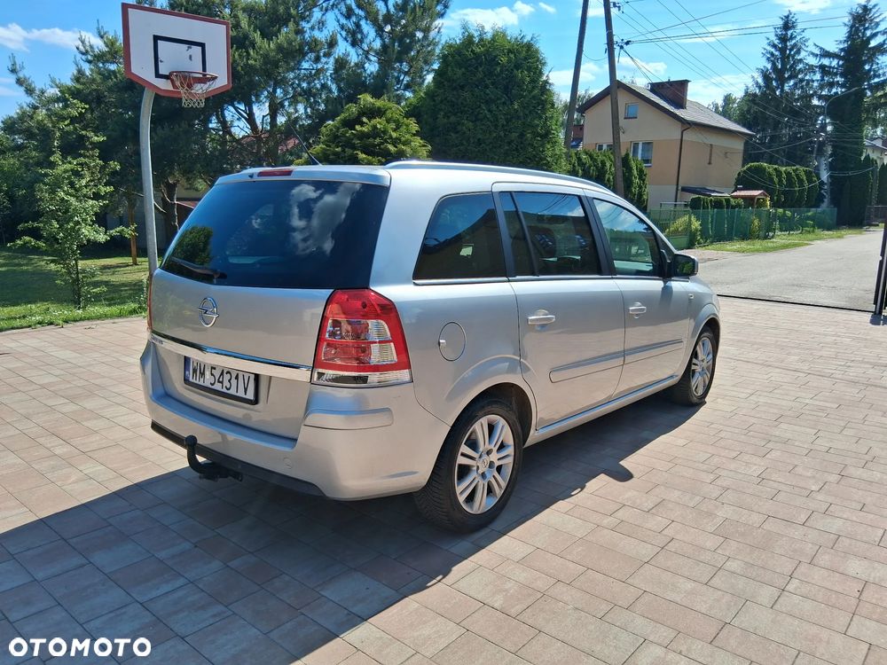 Opel Zafira 1.8 Family Plus - 19