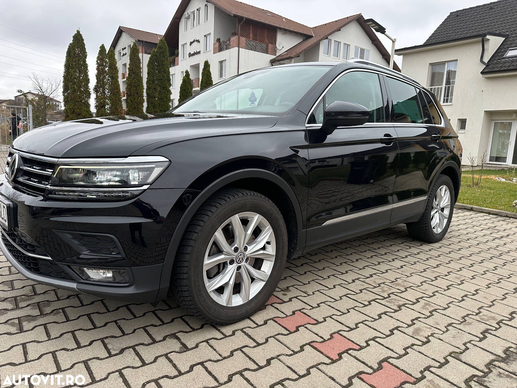 Volkswagen Tiguan 2.0 TDI 4Mot DSG Highline - 2