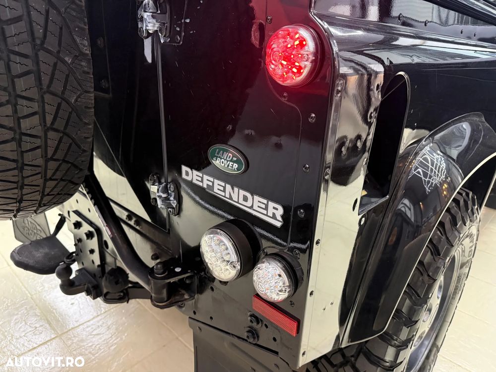 Land Rover Defender 90 2.4TD S/TOP - 8